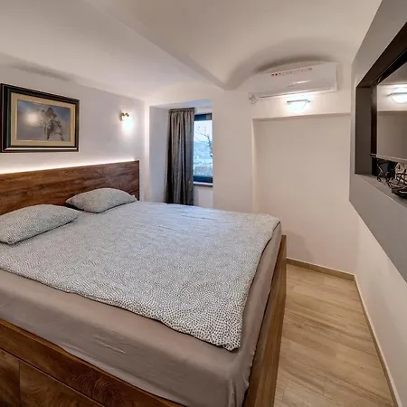 Vrabac, Kosancicev Venac *